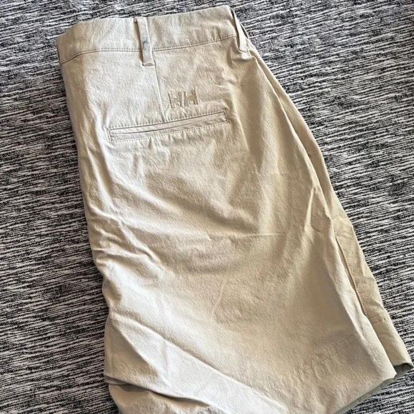 Helly Hansen Women’s Sailing Khaki Siren Shorts - Picture 7 of 7